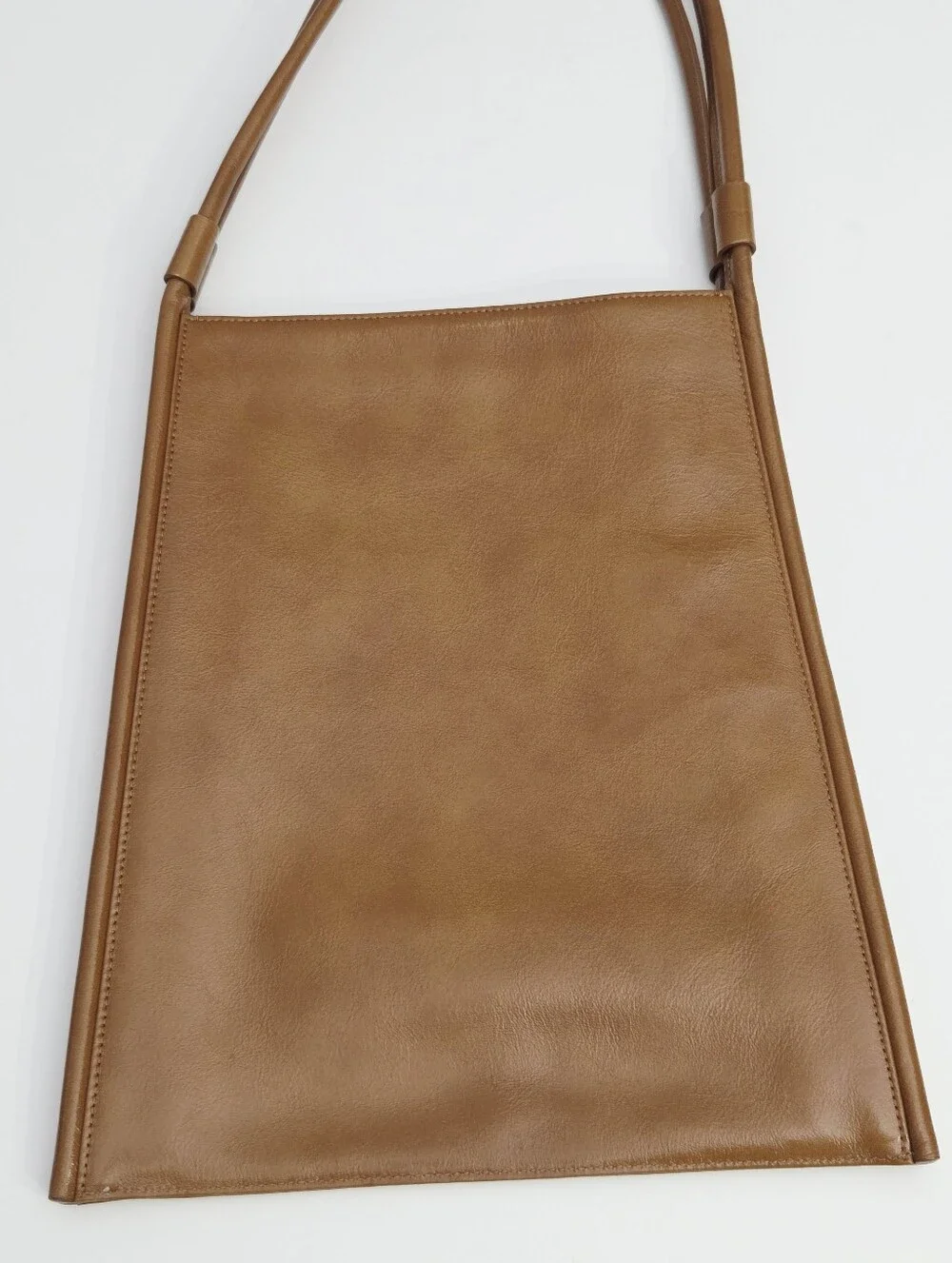 LIKE NEW GARMENTORY LÉMÉLS FLAT SQUARE TOTE BAG - OIL TAN - Picture 7 of 8